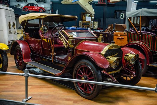 SINSHEIM, GERMANY - MAI 2022: red Mercedes Simplex 1909 35ps