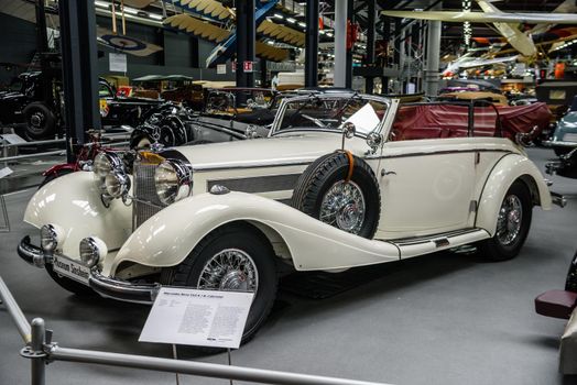 SINSHEIM, GERMANY - MAI 2022: white Mercedes-Benz 540 K B-Cabriolet 1939 180ps