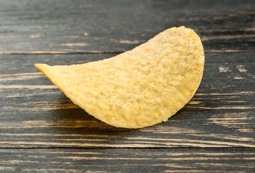 Potato chip with cheese flavor on the table