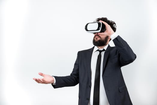 Man Wearing Vr Glasses And Presenting Important Messages Over One Hand.