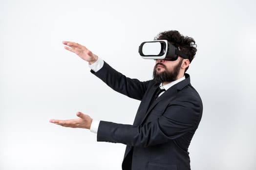 Man Wearing Vr Glasses Andpresenting Important Messages Between Hands.