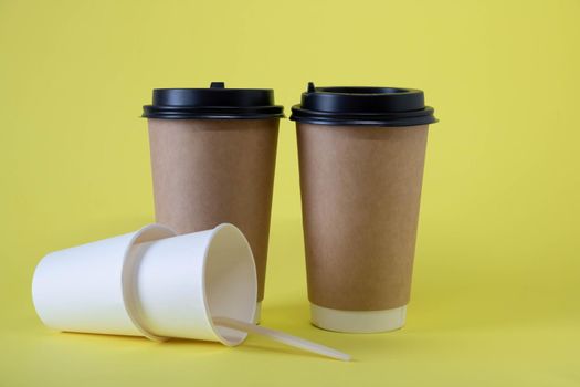 Paper disposable cups for coffee and drinks. Takeaway food.