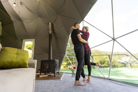 couple dancing in the dome.