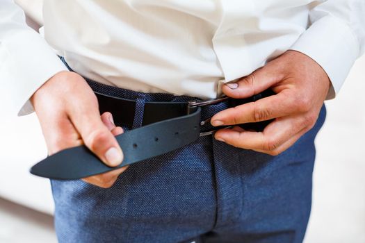 groom's accessories on the wedding day
