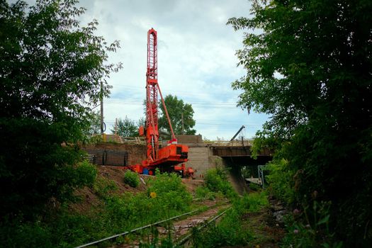 pile poppethead repair bridge over rail road