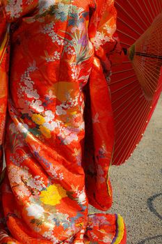 Red tw2 (Japanese folk costumes). Shooting Location: Yokohama-city kanagawa prefecture