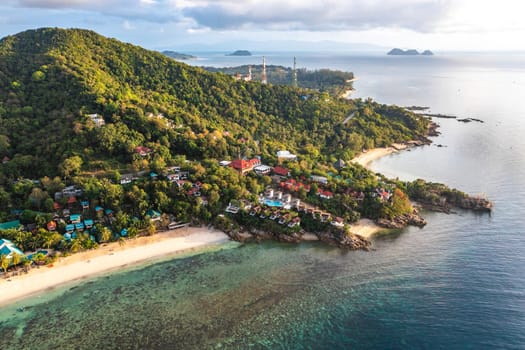 Haad Yao is a beautiful white sand beach that bends gently around the north west of Koh Phangan