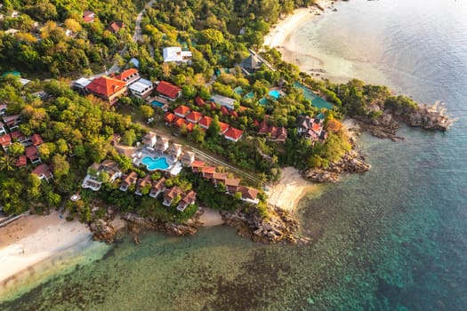 Haad Yao is a beautiful white sand beach that bends gently around the north west of Koh Phangan