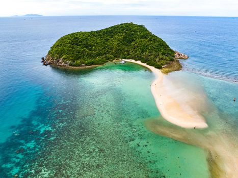 Mae Haad beach in koh Phangan, Surat Thani, Thailand, south east Asia