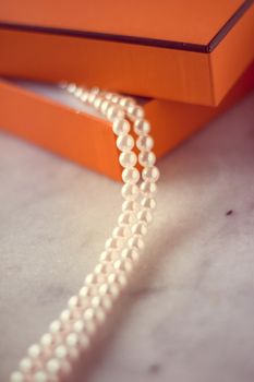 Chic pearl jewellery in a present box - Valentine's day ideas, luxury shopping and holiday inspiration concept. The perfect gift for her