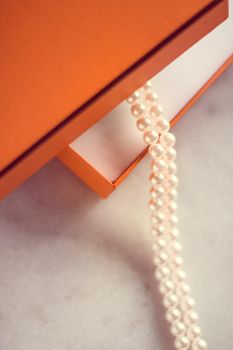 Chic pearl jewellery in a present box - Valentine's day ideas, luxury shopping and holiday inspiration concept. The perfect gift for her