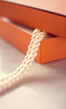 Chic pearl jewellery in a present box - Valentine's day ideas, luxury shopping and holiday inspiration concept. The perfect gift for her