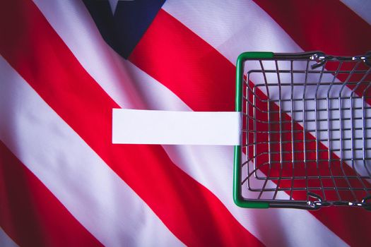 Food shortages in the United States. Empty grocery basket. There are no items in the store. America lacks food supplies. Trade closure and bankruptcy.