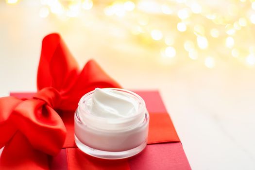 Beauty, cosmetics and skincare concept - Luxury face cream as a holiday gift