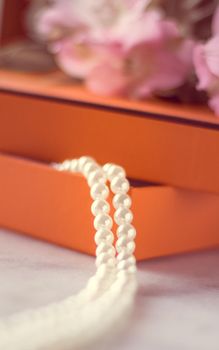 Chic pearl jewellery in a present box - Valentine's day ideas, luxury shopping and holiday inspiration concept. The perfect gift for her