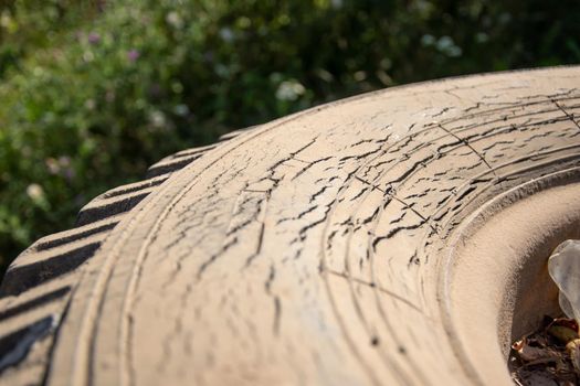 wheel with a close-up crack.