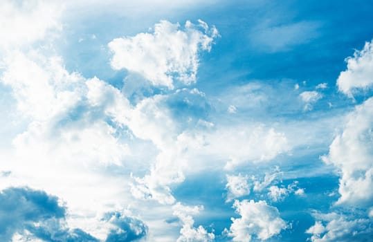 Beautiful white fluffys clouds sky background with blue sky background