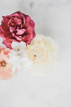 Wedding decor, floral background and beautiful home garden concept - Vintage roses on marble