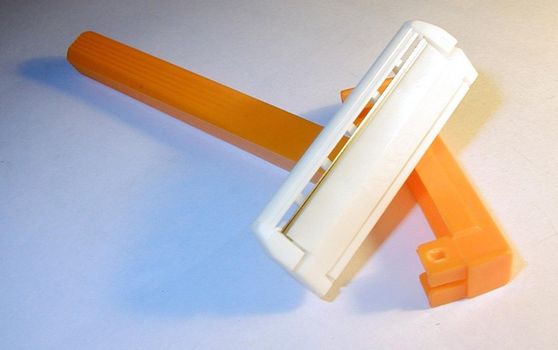 a plastic disposable safety razor