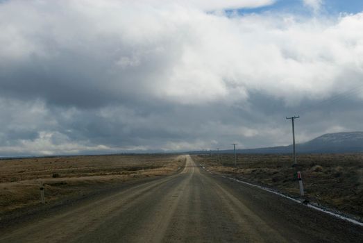 long dirt road in tasmanias great lakes region