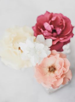 Wedding decor, floral background and beautiful home garden concept - Vintage roses on marble