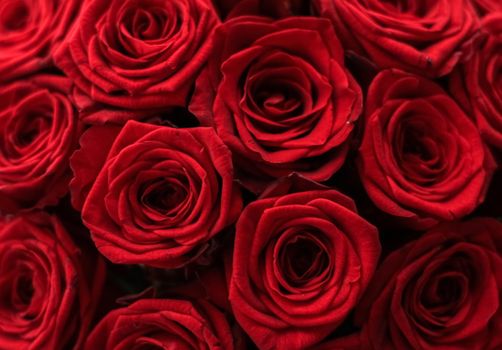 Blooming rose, flower blossom and Valentines Day gift concept - Gourgeous luxury bouquet of red roses, flowers in bloom as floral holiday background