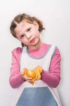 Easter egg coloring. Painting Easter eggs with gold luster.