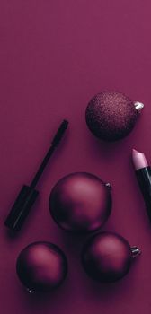 Cosmetic branding, fashion blog cover and girly glamour concept - Make-up and cosmetics product set for beauty brand Christmas sale promotion, luxury magenta flatlay background as holiday design