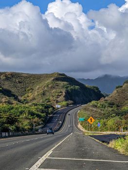 driving around on roads of oahu hawaii