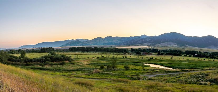 yellowstone national park wyoming landscapes