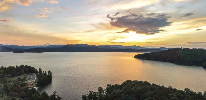 Beautiful landscape scenes at lake jocassee south carolina