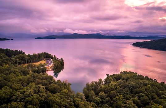 beautiful early morning sunrise on lake jocassee south carolina