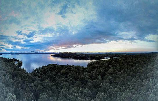 beautiful early morning sunrise on lake jocassee south carolina