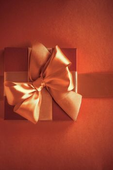 Glamour celebration, wrapped luxe boxes and shopping sale concept - Luxury gifts with golden bow as holiday background, Valentines Day presents surprise