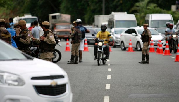 salvador, bahia, brazil - february 12, 2015: Military Police blitz inspects vehicle and driver documentation in the city of Salvador.