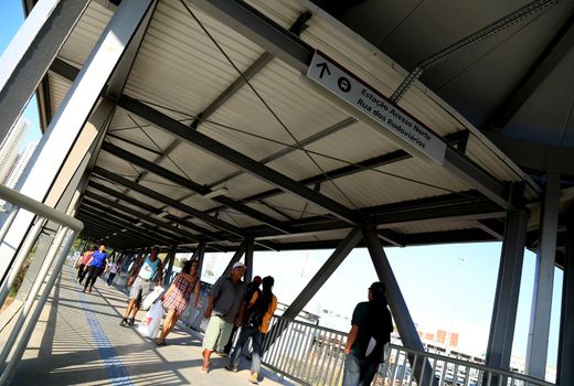 salvador, bahia / brazil - september 23, 2015: people are seen on the access walkway to the bus station next to the metro station in Rotula do Abacaxi in the city of Salvador.