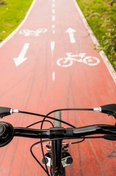 Bicycle sign on the bicycle lane