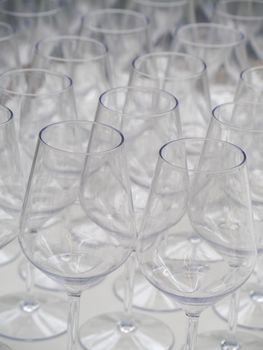 Wine glasses on the table in the restaurant