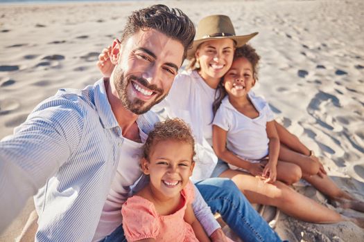 Beach selfie, children travel and parents by ocean for holiday in Dubai, happy by sea with kids and family live streaming on vacation. Portrait of mother and father taking photo with girl siblings.
