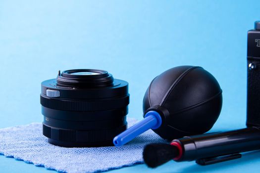 Cleaning of photographic equipment. Camera repair. Removing dust from the lens. Matrix cleaning and shutter restoration. cosmetic cleaning. Photographic service.