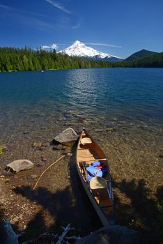 mount hood from lost lake