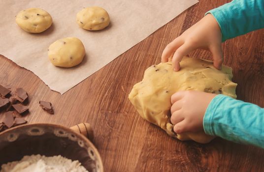 Cookies, cakes, cook their own hands. Selective focus. food.