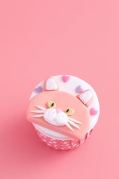 cupcake isolated in pink background