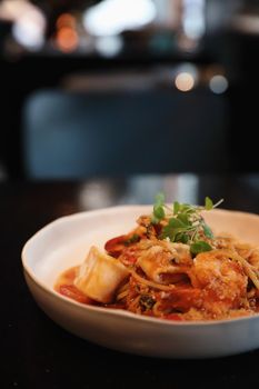 spaghetti pomodoro with sea food 