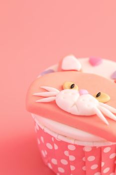 cupcake isolated in pink background