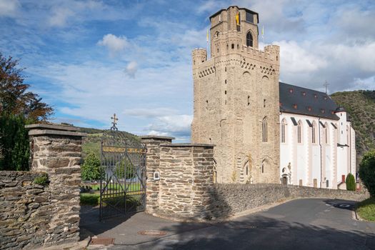 Parish church Saint Martin of Oberwesel against blue sky, Rhine Valley, Germany