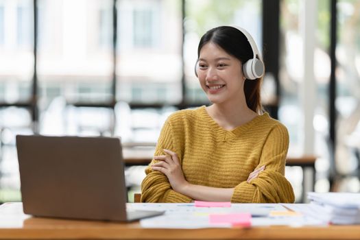 Smart asian business woman smiling at office space. real estate, lawyer, non-profit, marketing, account.