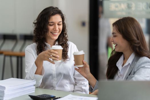 Business advisers are gathering to assess and debate the issue as it appears on the financial report. Financial counselor, investment consultant, and accounting concept.