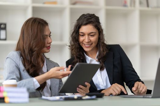 Business advisers are gathering to assess and debate the issue as it appears on the financial report. Financial counselor, investment consultant, and accounting concept.