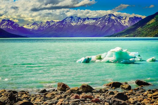 Dramatic Perito Moreno Glacier and ice floe, Lake Argentina, Patagonia, El Calafate